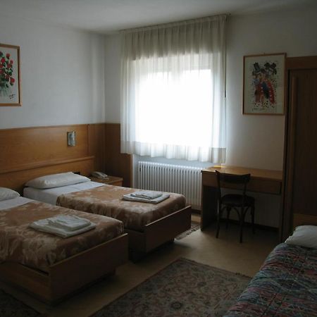 Hotel Oasi Trento Luaran gambar
