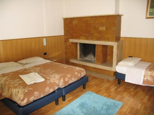 Hotel Oasi Trento Luaran gambar
