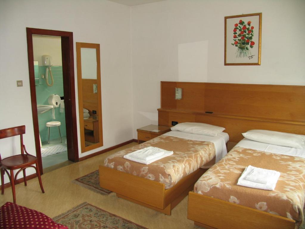 Hotel Oasi Trento Bilik gambar