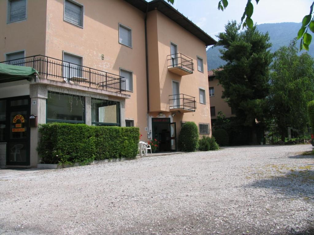 Hotel Oasi Trento Luaran gambar