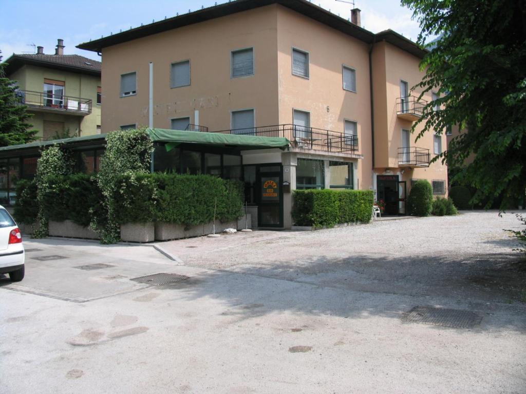Hotel Oasi Trento Luaran gambar
